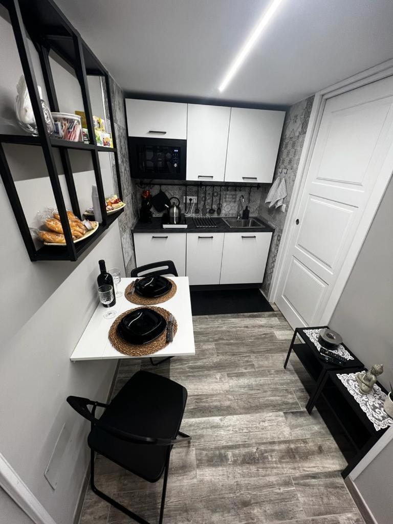 Leopardi House 3 * Rom